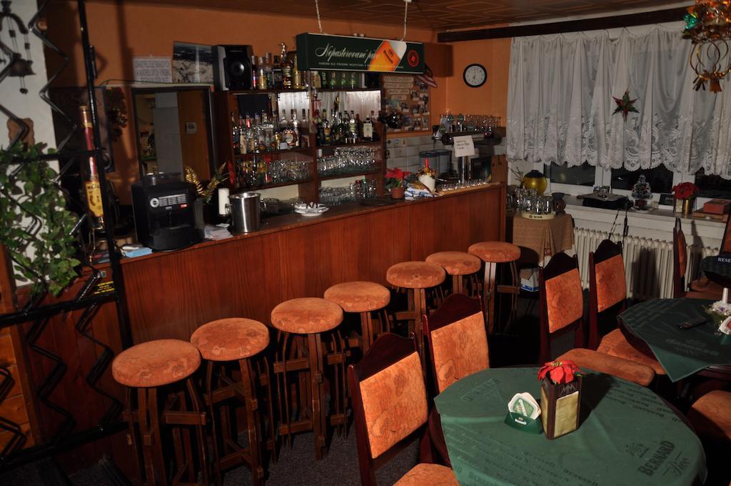 Hotel - Penzion M&M Jáchymov Zewnętrze zdjęcie